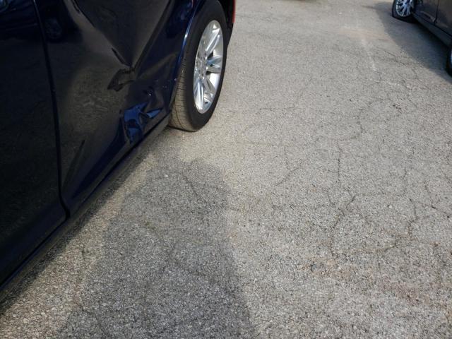 Photo 9 from auction – 2017 CHRYSLER 300 LIMITE with VIN 2C3CCAAG7HH538504