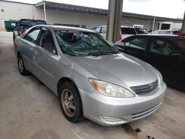 TOYOTA CAMRY LE 2004 with VIN 4T1BE32K74U835419 - Photo from auction
