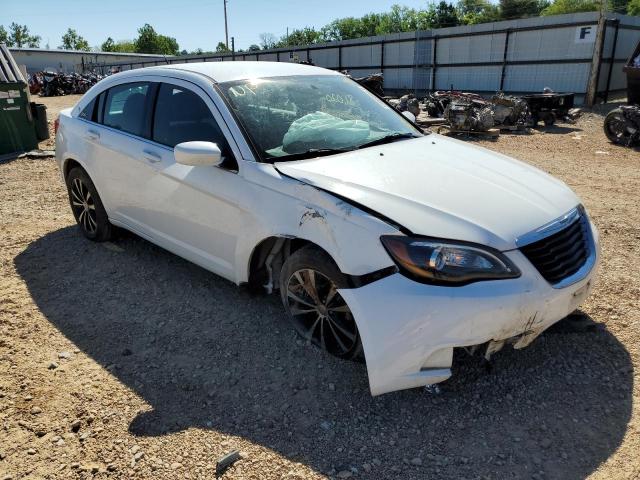 CHRYSLER 200 LIMITE 2014 with VIN 1C3CCBCG3EN198578 - Photo from auction