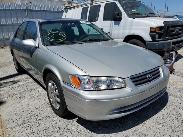TOYOTA CAMRY CE 2000 with VIN JT2BG22K1Y0503636 - Photo from auction