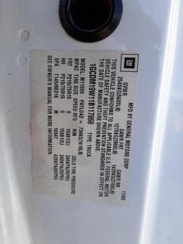 Photo 10 from auction – 2001 CHEVROLET ASTRO with VIN 1GCDM19W11B117868