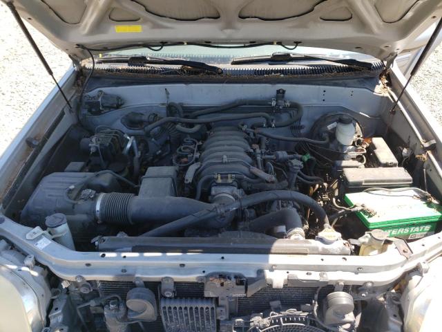 Photo 7 from auction – 2005 TOYOTA SEQUOIA SR with VIN 5TDBT44A15S246277