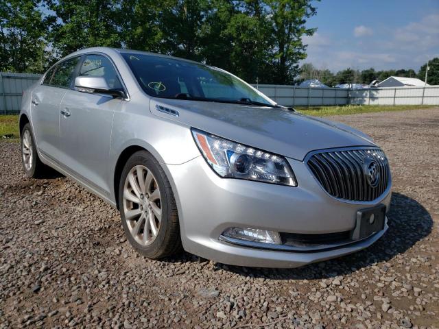 BUICK LACROSSE 2016 with VIN 1G4GB5G31GF105882 - Photo from auction