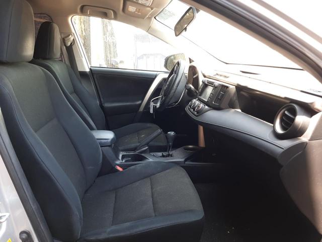 Photo 5 from auction – 2015 TOYOTA RAV4 LE with VIN JTMBFREV7FJ025691