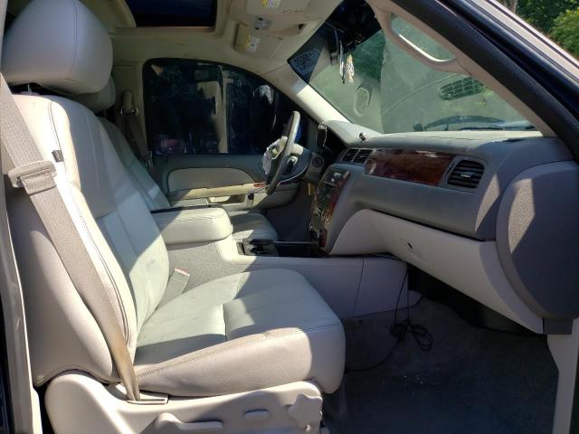 Photo 5 from auction – 2013 CHEVROLET AVALANCHE with VIN 3GNTKFE79DG111140