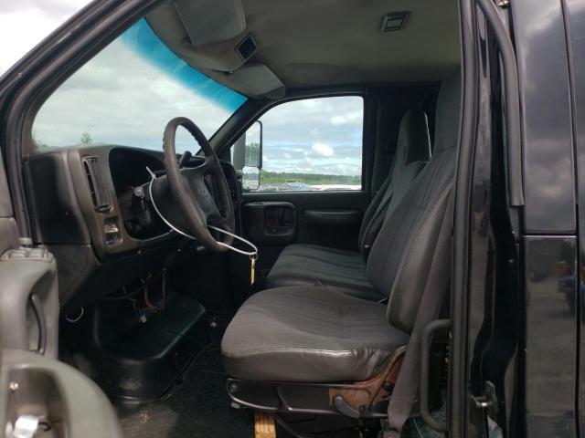 Photo 5 from auction – 2004 CHEVROLET C5500 with VIN 1GBE5E1184F506436