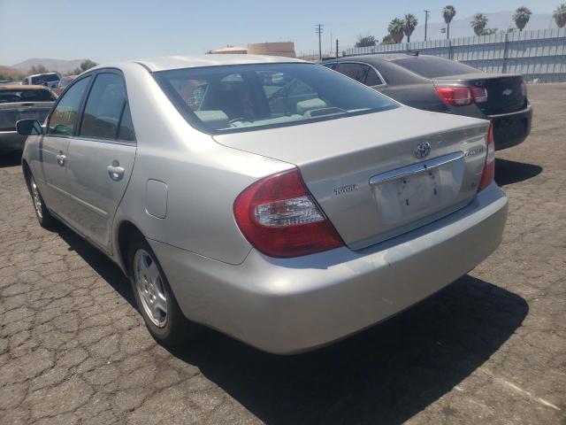 صورة رقم 3 من المزاد - 2002 TOYOTA CAMRY LE مع VIN 4T1BF32K12U034656