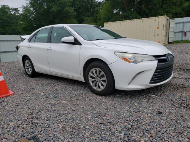 TOYOTA CAMRY /LE/ 2015 with VIN 4T1BF1FK7FU050705 - Photo from auction