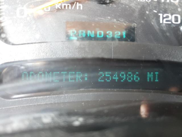 Photo 8 from auction – 2004 CHEVROLET SUBURBAN K with VIN 3GNFK16T24G256273