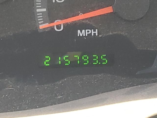 Photo 8 from auction – 2000 FORD F150 with VIN 1FTRX18L2YNA34608