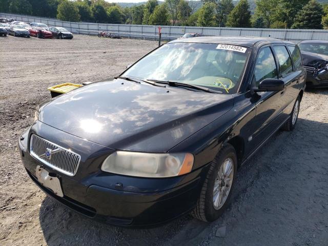 Photo 2 from auction – 2005 VOLVO V70 with VIN YV1SW612451492280