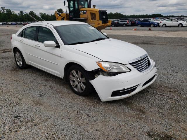 CHRYSLER 200 TOURIN 2013 with VIN 1C3CCBBB7DN639598 - Photo from auction