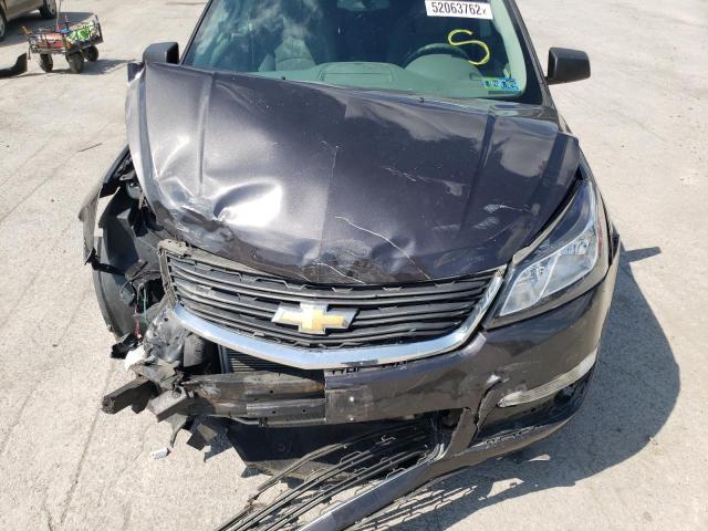 Photo 7 from auction – 2017 CHEVROLET TRAVERSE L with VIN 1GNKRFKD8HJ331570