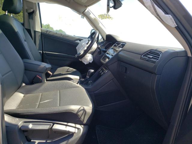 Photo 5 from auction – 2018 VOLKSWAGEN TIGUAN with VIN 3VV2B7AX0JM215577