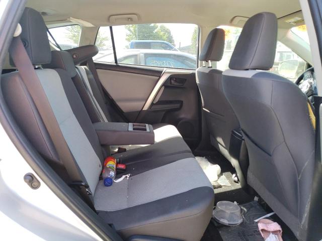 Photo 6 from auction – 2015 TOYOTA RAV4 LE with VIN JTMZFREV8FD063895