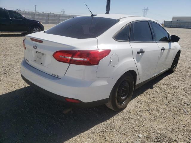 Photo 4 from auction – 2015 FORD FOCUS S with VIN 1FADP3E26FL300485