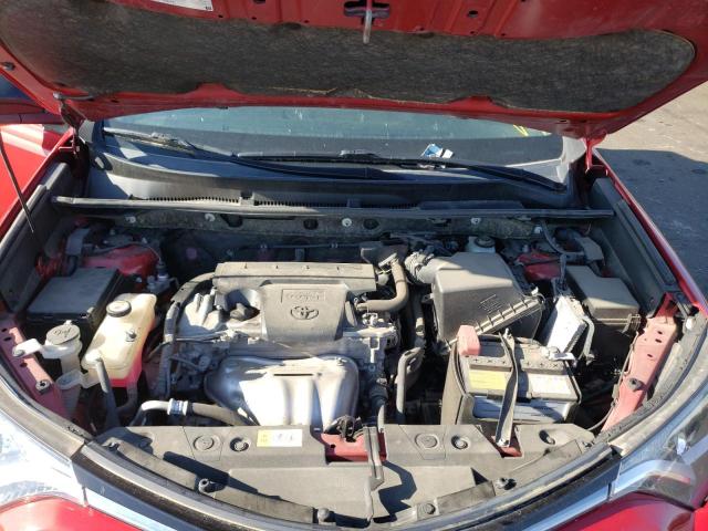 Photo 7 from auction – 2017 TOYOTA RAV4 LE with VIN JTMBFREV2HJ171984