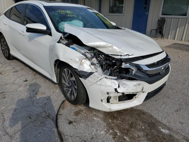 Photo 9 from auction – 2018 HONDA CIVIC EX with VIN 19XFC2F77JE024936