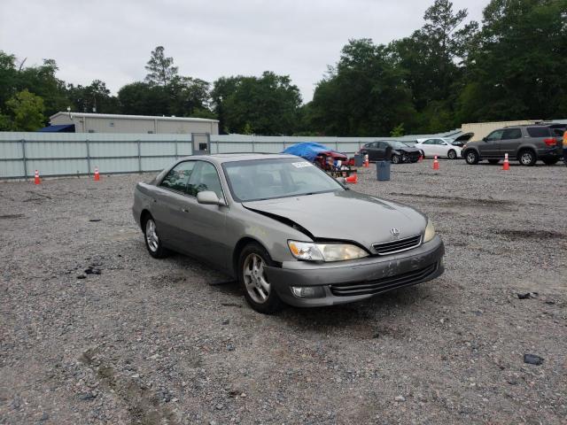 LEXUS ES 300 2000 with VIN JT8BF28G2Y0275772 - Photo from auction