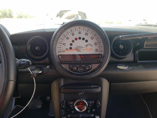 Photo 9 from auction – 2011 MINI COOPER with VIN WMWSU3C59BTX96476