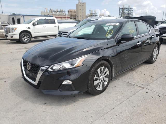 Photo 2 from auction – 2019 NISSAN UK with VIN 1N4BL4BV3KN325351