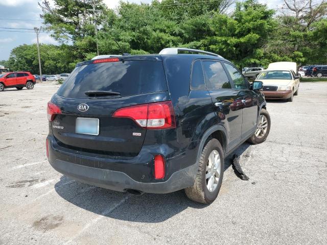 Photo 4 from auction – 2015 KIA SORENTO LX with VIN 5XYKTCA61FG597604