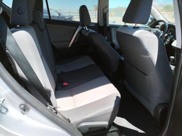 Photo 6 from auction – 2015 TOYOTA RAV4 LE with VIN 2T3ZFREV7FW158368