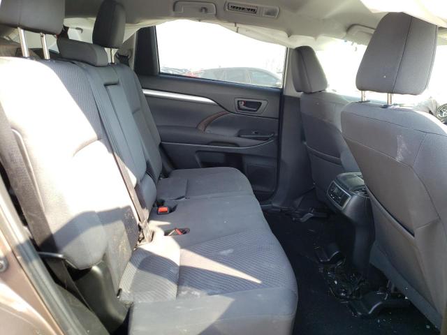 Photo 6 from auction – 2019 TOYOTA HIGHLANDER with VIN 5TDZZRFH7KS293247