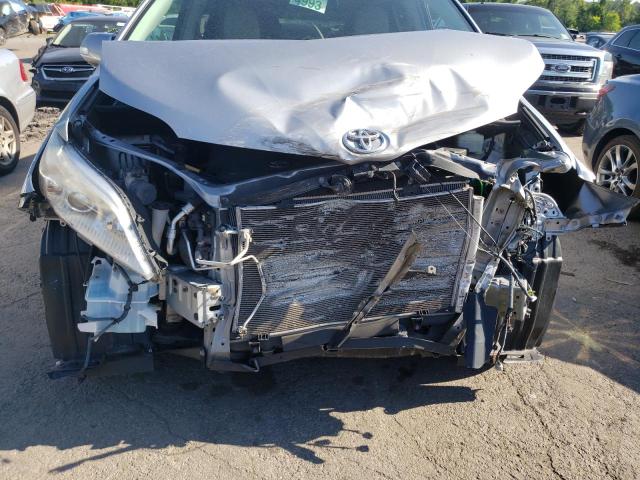 Photo 9 from auction – 2014 TOYOTA SIENNA XLE with VIN 5TDDK3DC8ES086292