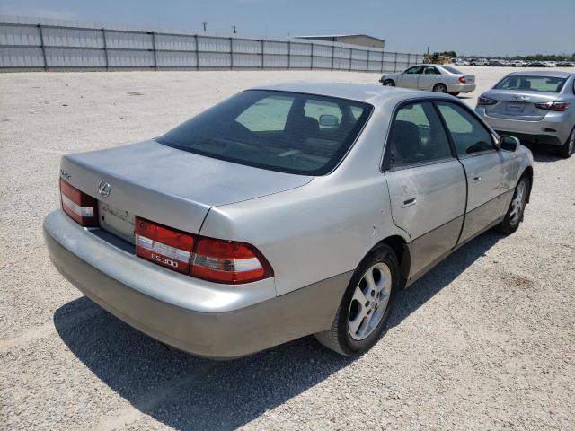 Photo 4 from auction – 2000 LEXUS ES 300 with VIN JT8BF28G7Y5081872