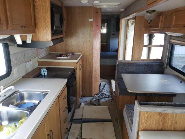 Photo 6 from auction – 2005 FLEETWOOD BOUNDER with VIN 5B4MP67GX53405460