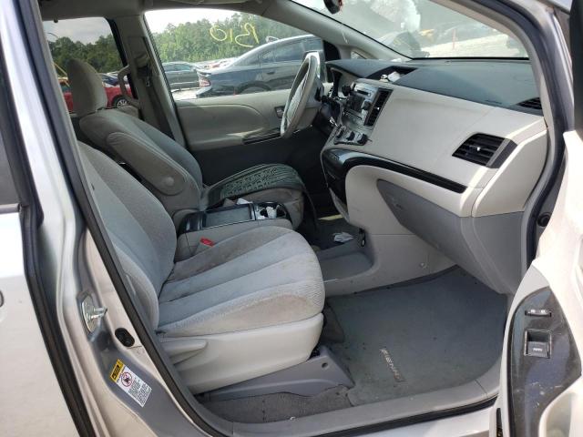Photo 5 from auction – 2011 TOYOTA SIENNA LE with VIN 5TDKK3DC3BS007002
