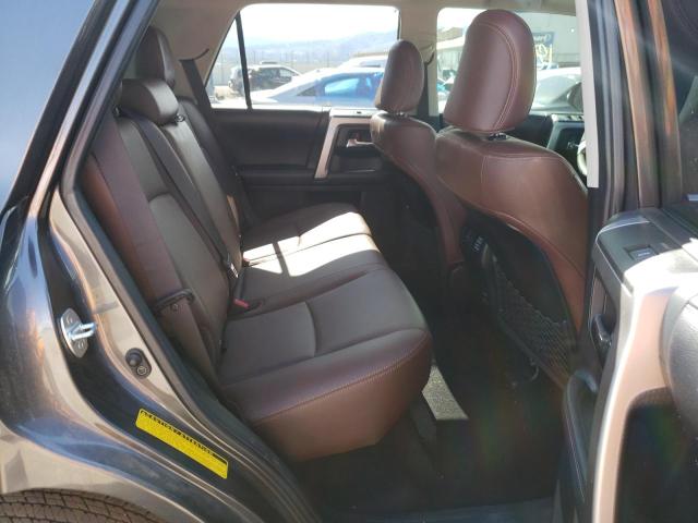 Photo 6 from auction – 2018 TOYOTA 4RUNNER SR with VIN JTEBU5JR8J5575504