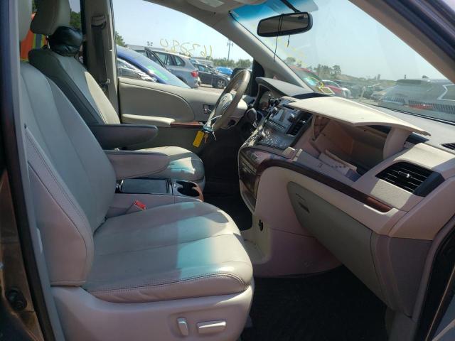 Photo 5 from auction – 2012 TOYOTA SIENNA XLE with VIN 5TDYK3DCXCS263343