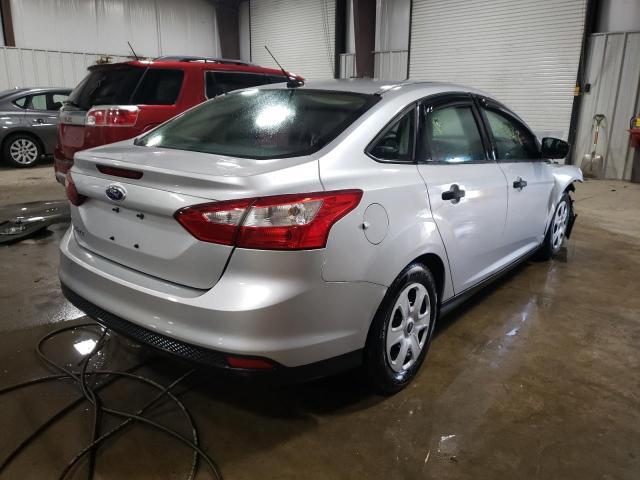 Photo 4 from auction – 2014 FORD FOCUS S with VIN 1FADP3E22EL449667