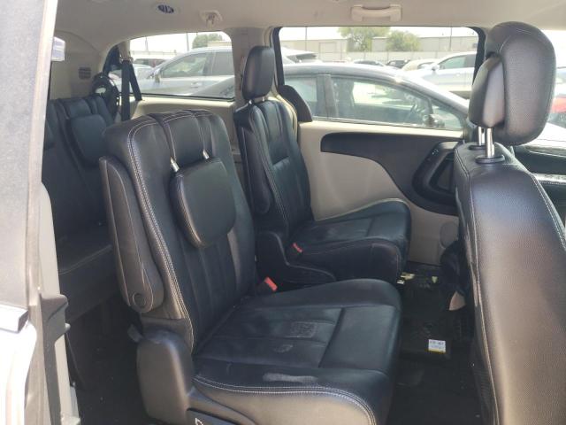 Photo 6 from auction – 2016 CHRYSLER TOWN & COU with VIN 2C4RC1BG9GR213057
