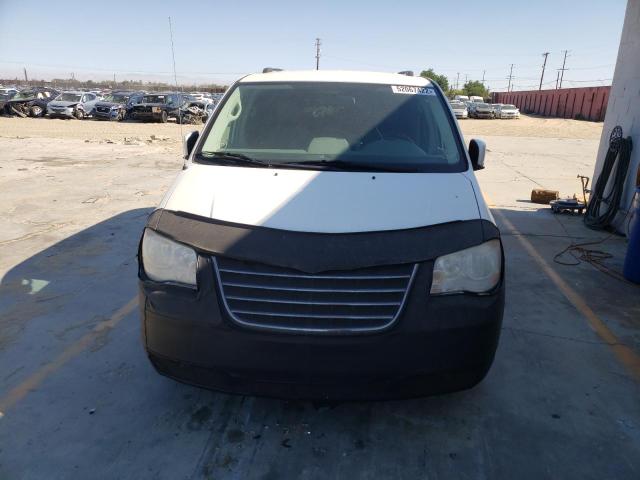 Photo 9 from auction – 2010 CHRYSLER TOWN & COU with VIN 2A4RR5D12AR233537