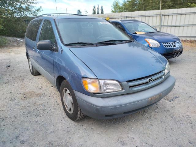 TOYOTA SIENNA LE 2000 with VIN 4T3ZF13C9YU313346 - Photo from auction