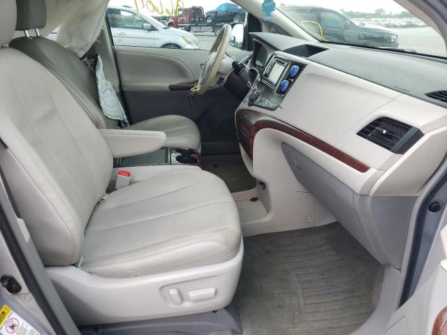Photo 5 from auction – 2014 TOYOTA SIENNA XLE with VIN 5TDYK3DC5ES433580