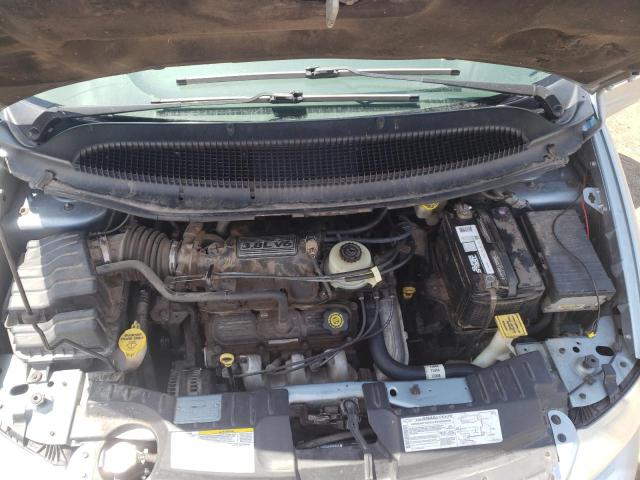 Photo 7 from auction – 2004 CHRYSLER TOWN & COU with VIN 2C8GP64L94R540264