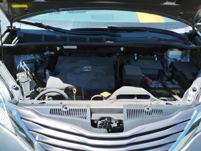 Photo 7 from auction – 2015 TOYOTA SIENNA LE with VIN 5TDKK3DC8FS640455