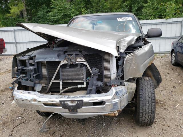 Фото 9 с аукциона – 2003 CHEVROLET SILVERADO с VIN 1GCHK29133E227727