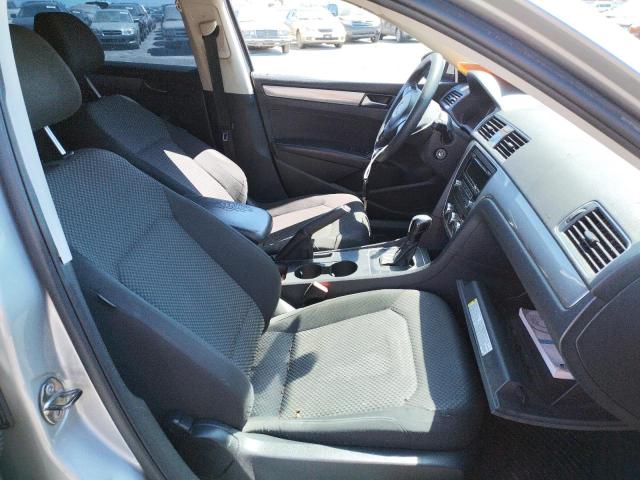 Photo 5 from auction – 2012 VOLKSWAGEN PASSAT S with VIN 1VWAP7A3XCC014022