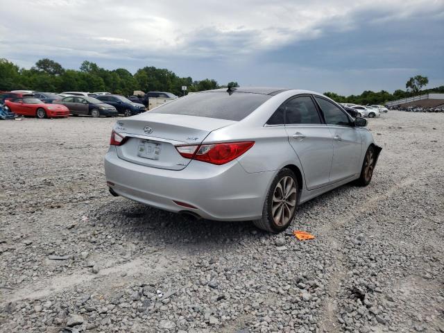 Photo 4 from auction – 2013 HYUNDAI SONATA SE with VIN 5NPEC4AB1DH650050