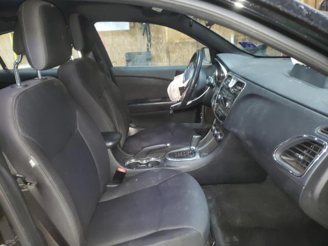 Photo 5 from auction – 2013 CHRYSLER 200 TOURIN with VIN 1C3CCBBB8DN547481