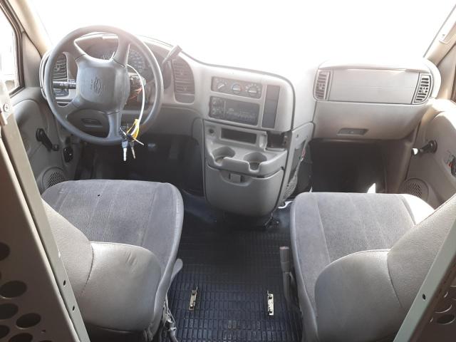 Photo 9 from auction – 2001 CHEVROLET ASTRO with VIN 1GCDM19W11B117868
