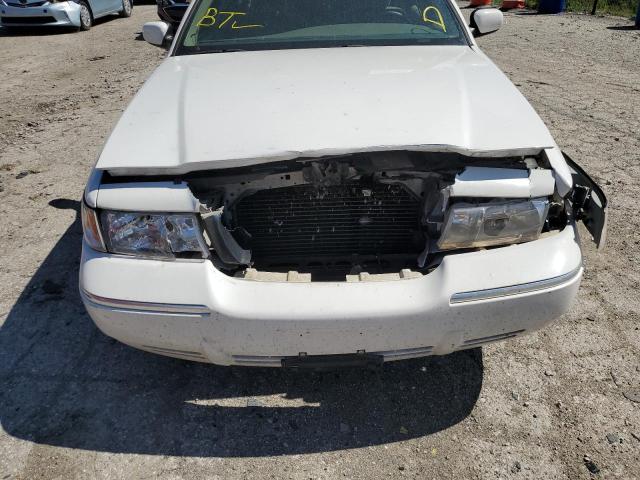 Photo 9 from auction – 2000 MERCURY GRAND MARQ with VIN 2MEFM75W5YX700757