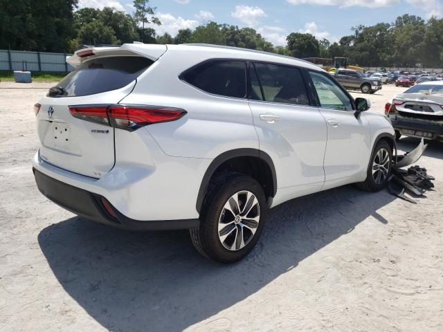 Photo 4 from auction – 2022 TOYOTA HIGHLANDER with VIN 5TDGARAH9NS513448