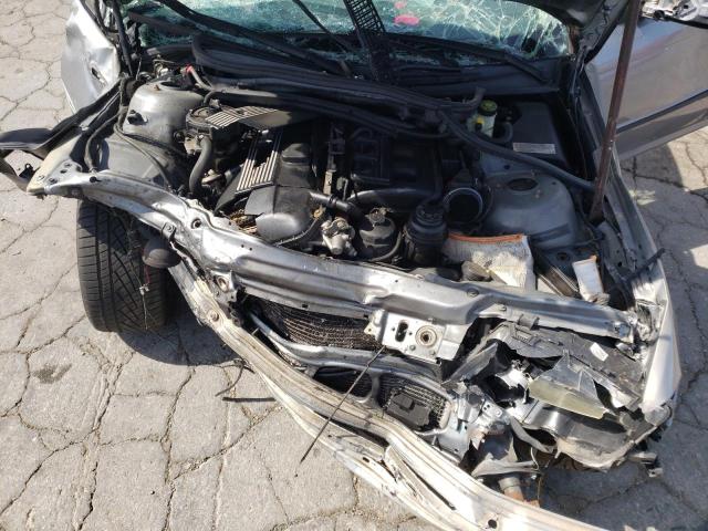 Photo 7 from auction – 2005 BMW 325 XI with VIN WBAEU33485PF63841