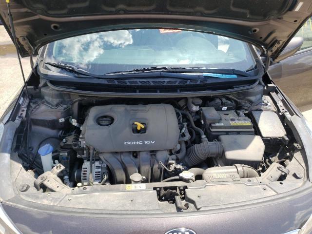 Photo 7 from auction – 2017 KIA FORTE LX with VIN 3KPFK4A73HE018339
